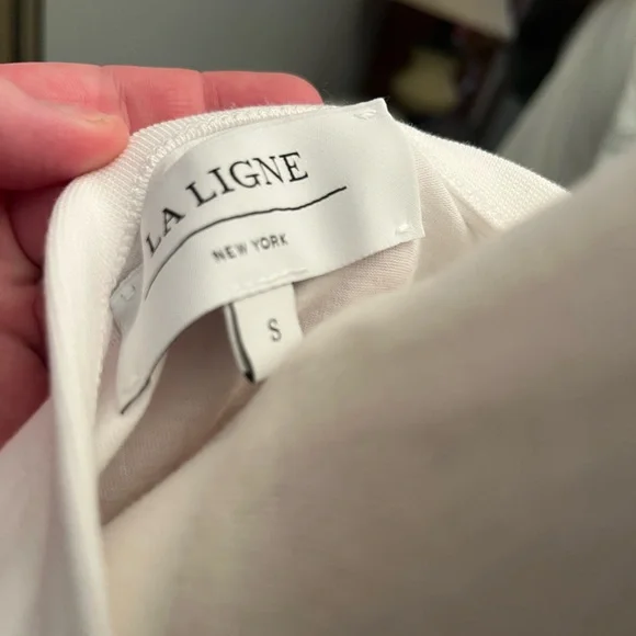 La Ligne Vote Tee - Picture 3 of 3